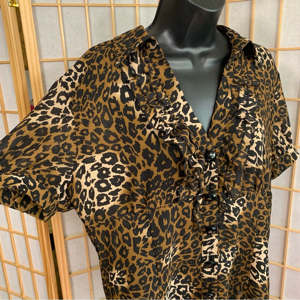 Scott Taylor Animal Print Ruffle Blouse - Picture 2 of 8